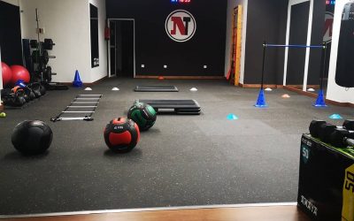 Pavimento deportivo, suelo laminado y material de entrenamiento funcional en Nestraining Center en Las Palmas